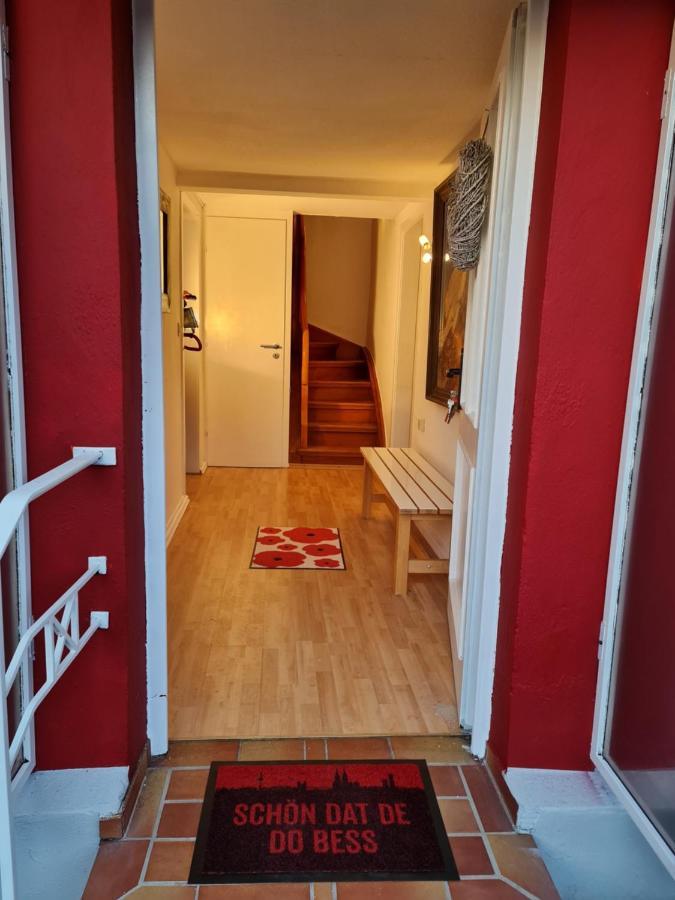 Schoenste Lage Am Rhein, Behagliches Haus Mit Kamin. Vakantiehuis