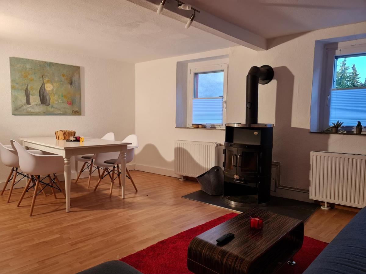 Vakantiehuis Schoenste Lage Am Rhein, Behagliches Haus Mit Kamin. Keulen