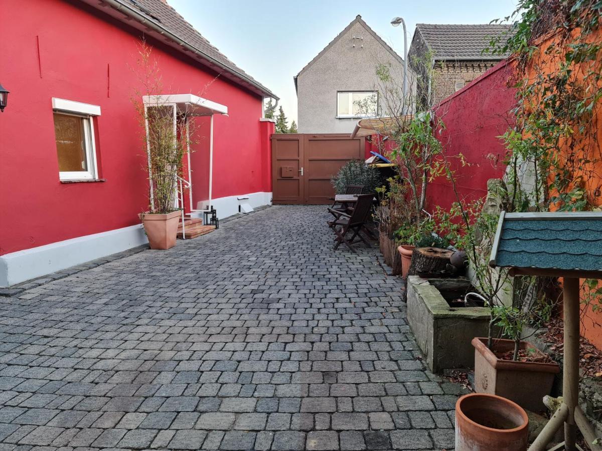 Schoenste Lage Am Rhein, Behagliches Haus Mit Kamin.