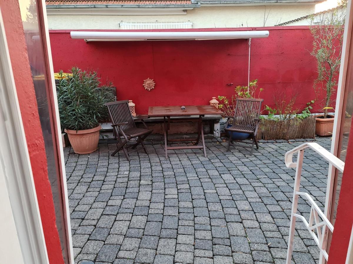 Schoenste Lage Am Rhein, Behagliches Haus Mit Kamin. Vakantiehuis