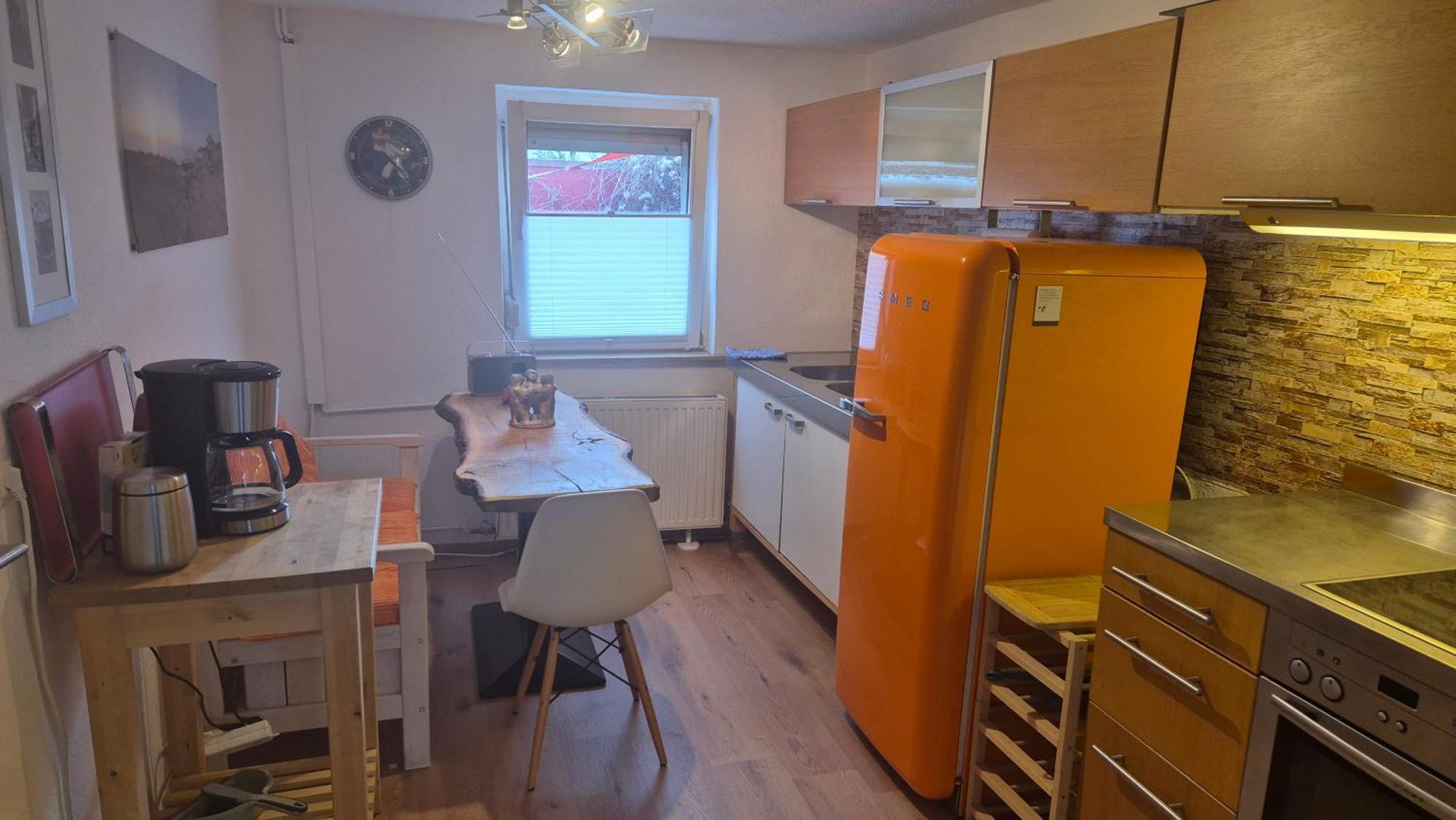 Vakantiehuis Schoenste Lage Am Rhein, Behagliches Haus Mit Kamin.